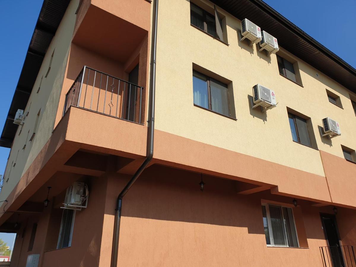 Villa Accommodation Bucharest Luaran gambar