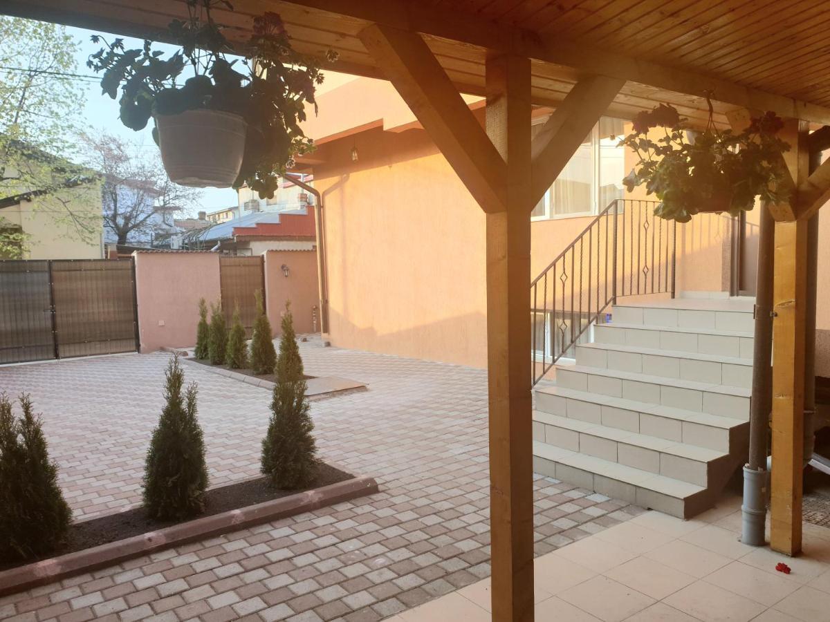 Villa Accommodation Bucharest Luaran gambar